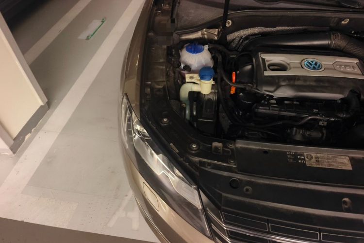 Used Volkswagen Passat 2013 2.0 TSI DSG Prestige Edition Engine Bay Right