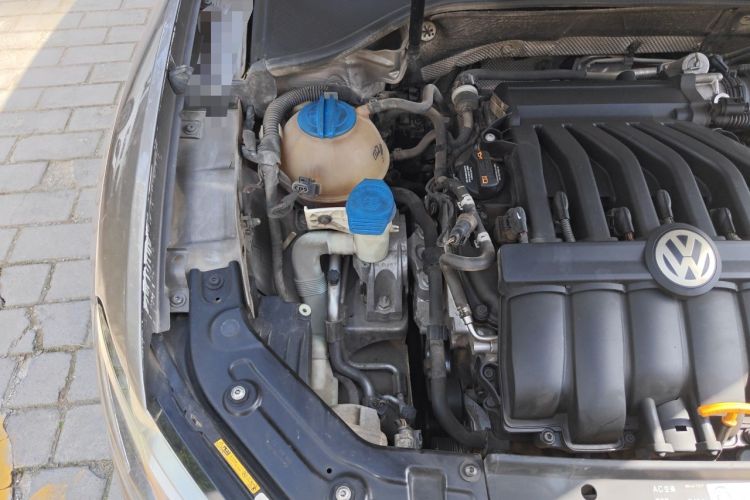 Used Volkswagen Passat 2013 3.0L V6 DSG Flagship Edition Engine Bay Right
