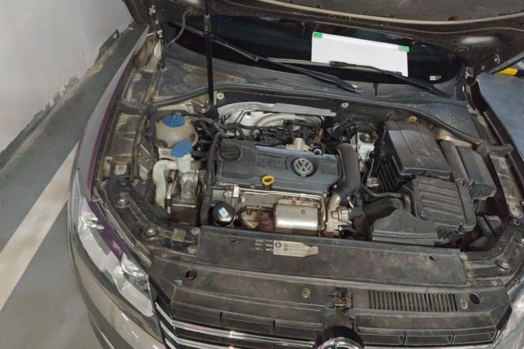Used Volkswagen Passat 2013 1.4 TSI DSG Prestige Edition Engine Bay Right