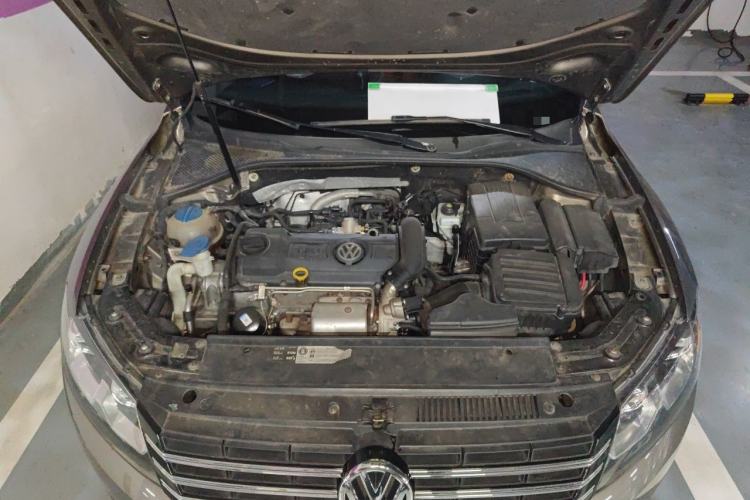 Used Volkswagen Passat 2013 1.4 TSI DSG Prestige Edition Engine Bay
