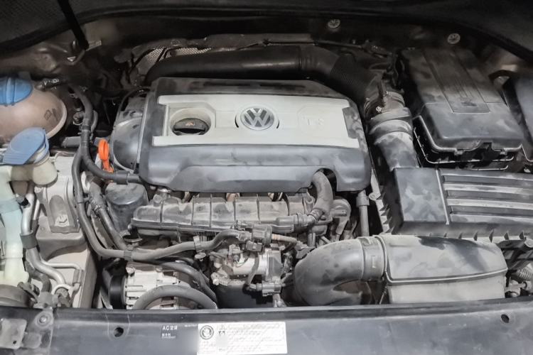 Used Volkswagen Passat 2013 1.8TSI DSG Prestige Edition Engine Bay