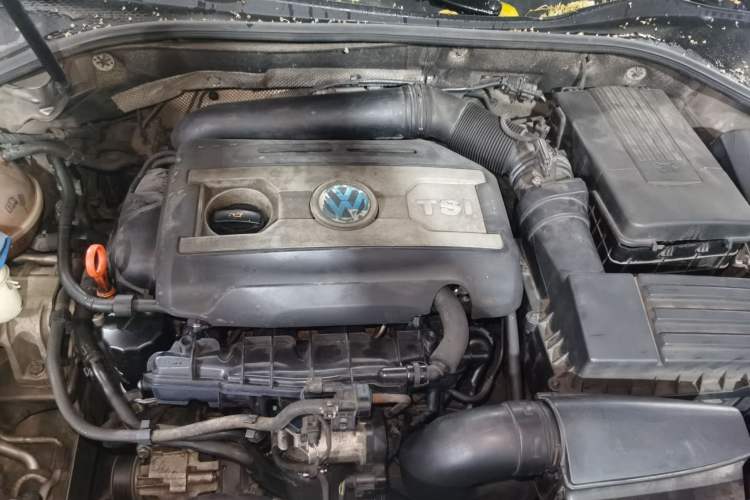 Used Volkswagen Passat 2013 2.0 TSI DSG Prestige Edition Engine Bay
