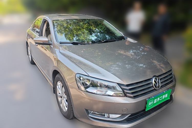 Used Volkswagen Passat 2013 1.8TSI DSG Prestige Edition Front Right 45 Deg