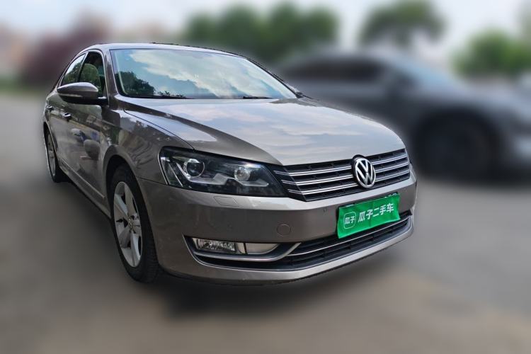 Used Volkswagen Passat 2013 1.8TSI DSG Prestige Edition Front Right 45 Deg