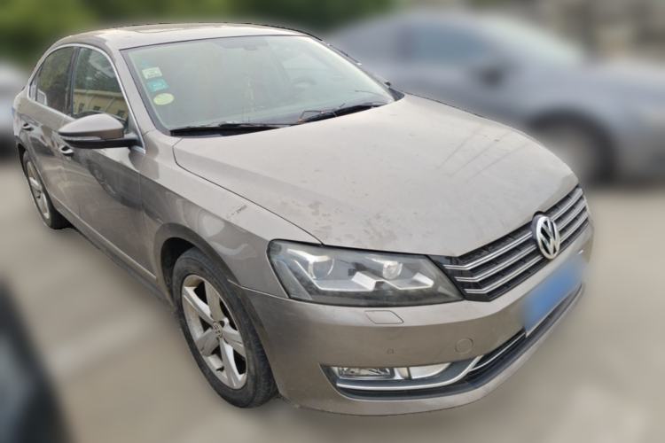 Used Volkswagen Passat 2013 1.8TSI DSG Prestige Edition Front Right 45 Deg