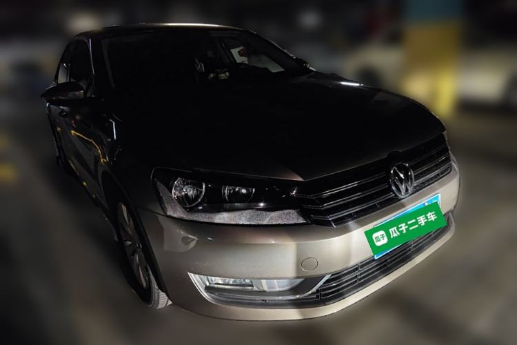Used Volkswagen Passat 2013 1.4TSI Manual Luxury Edition Front Right 45 Deg