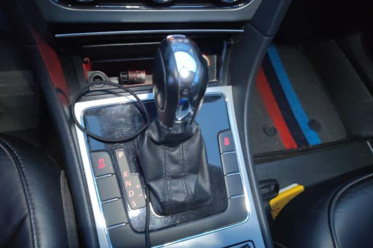 Used Volkswagen Passat 2013 1.8TSI DSG Prestige Edition Gear Lever