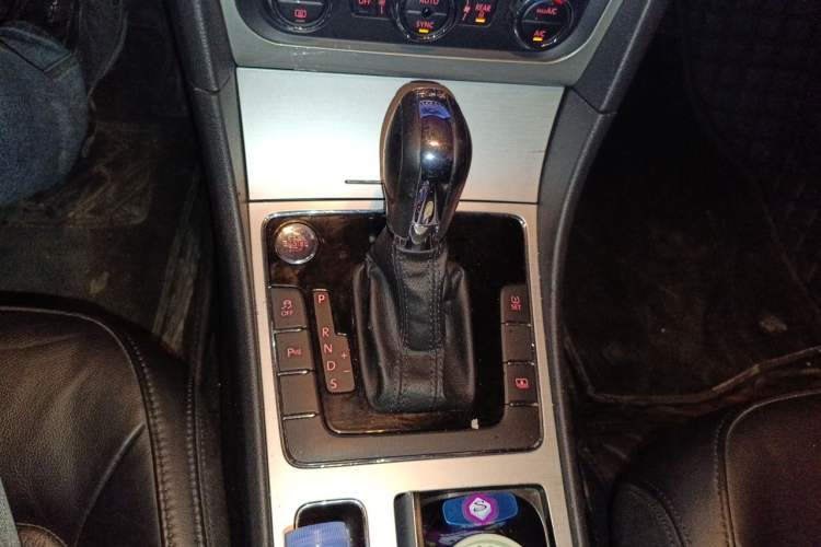 Used Volkswagen Passat 2013 1.8TSI DSG Prestige Edition Gear Lever