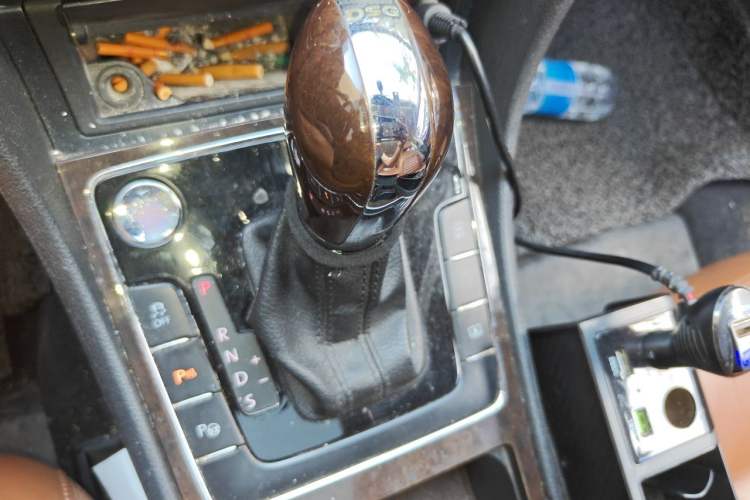 Used Volkswagen Passat 2013 3.0L V6 DSG Flagship Edition Gear Lever