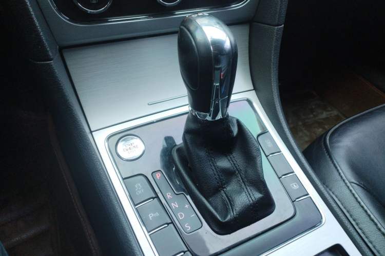 Used Volkswagen Passat 2013 1.8TSI DSG Prestige Edition Gear Lever