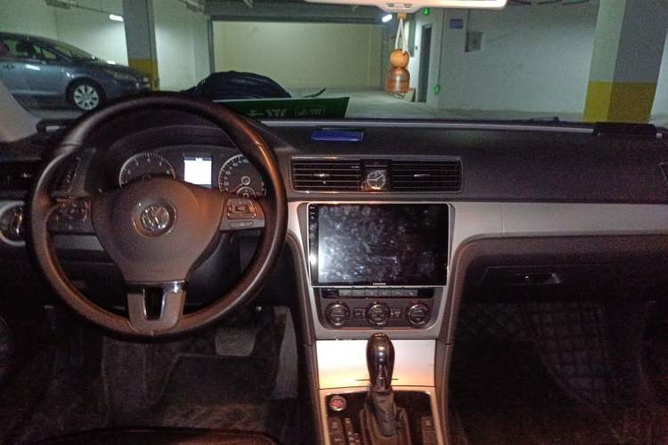 Used Volkswagen Passat 2013 1.8TSI DSG Prestige Edition Headliner