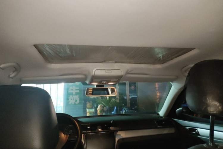 Used Volkswagen Passat 2013 1.8TSI DSG Prestige Edition Headliner