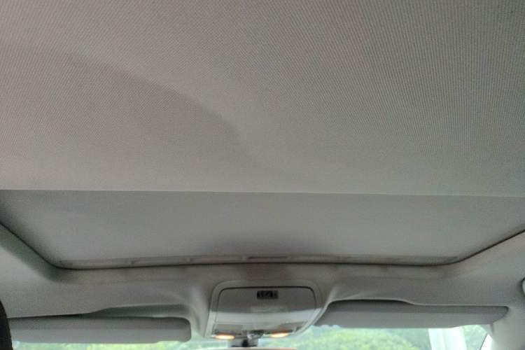 Used Volkswagen Passat 2013 1.8TSI DSG Ultimate Edition Headliner