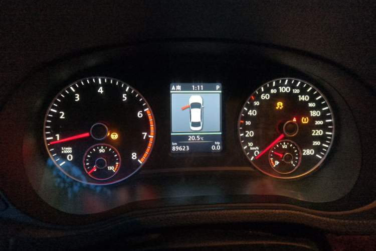 Used Volkswagen Passat 2013 2.0 TSI DSG Ultimate Edition Instrument Cluster