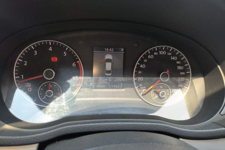 Used Volkswagen Passat 2013 1.8TSI DSG Prestige Edition Instrument Cluster