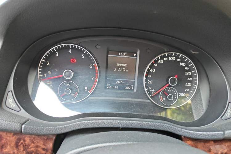 Used Volkswagen Passat 2013 1.8TSI DSG Prestige Edition Instrument Cluster