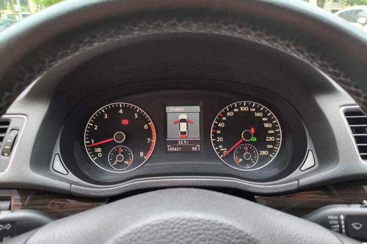Used Volkswagen Passat 2013 1.8TSI DSG Prestige Edition Instrument Cluster