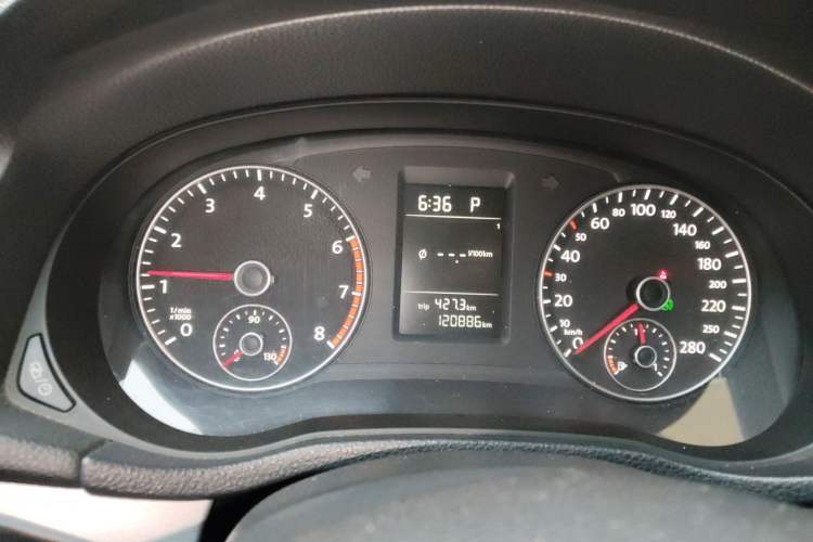 Used Volkswagen Passat 2013 1.8TSI DSG Prestige Edition Instrument Cluster