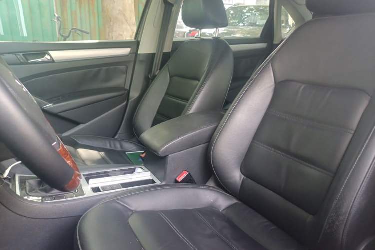 Used Volkswagen Passat 2013 1.4TSI Manual Prestige Edition Left Front Seat