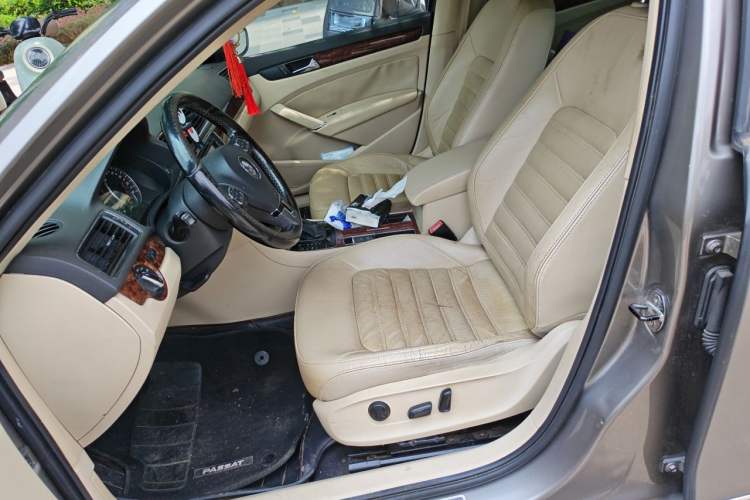 Used Volkswagen Passat 2013 1.8TSI DSG Prestige Edition Left Front Seat