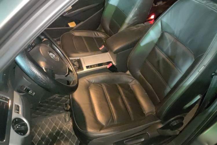 Used Volkswagen Passat 2013 1.8TSI DSG Prestige Edition Left Front Seat