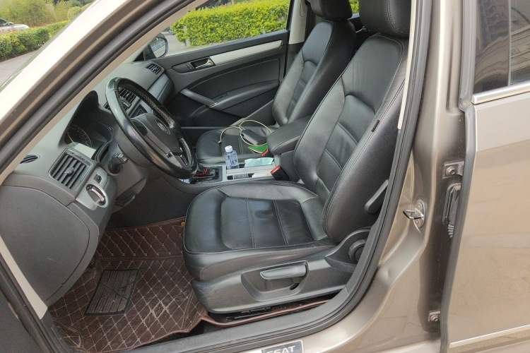 Used Volkswagen Passat 2013 1.8TSI DSG Prestige Edition Left Front Seat