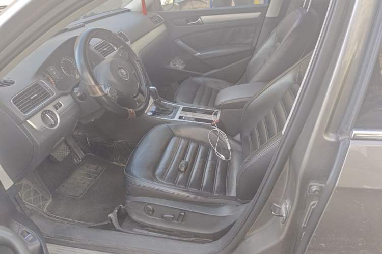 Used Volkswagen Passat 2013 1.8TSI DSG Prestige Edition Left Front Seat
