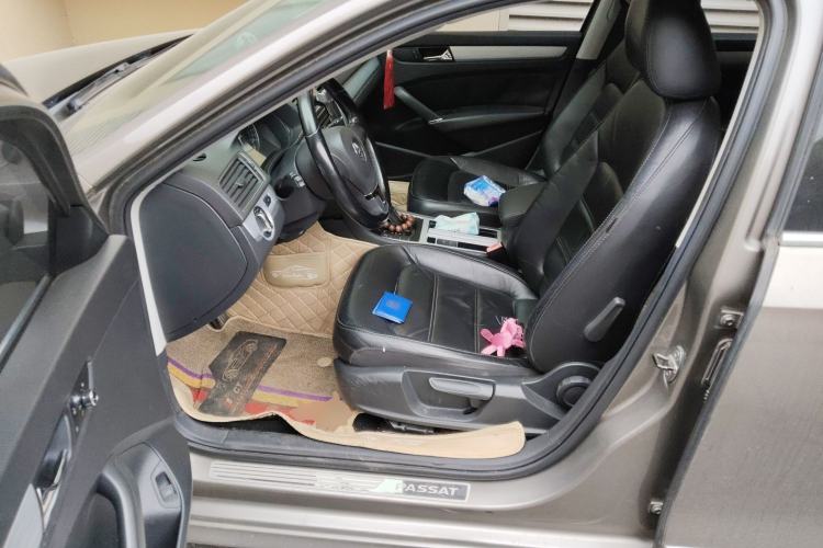 Used Volkswagen Passat 2013 1.8TSI DSG Prestige Edition Left Front Seat