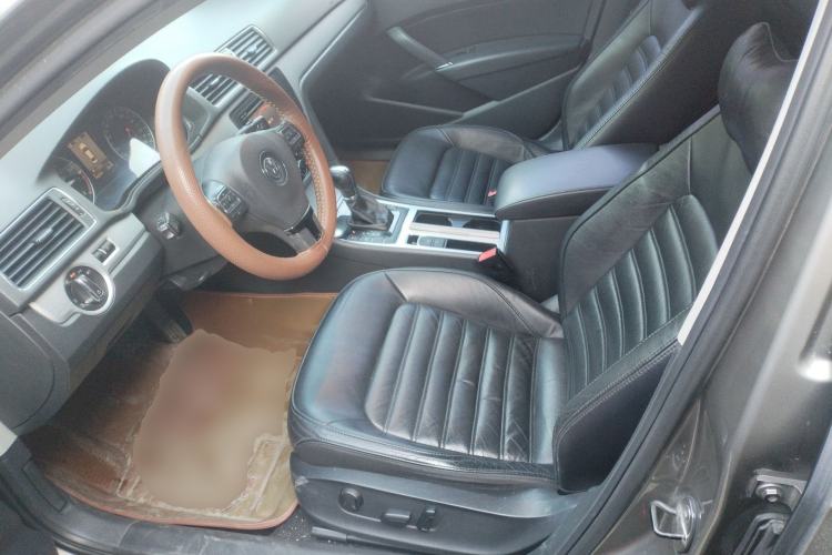 Used Volkswagen Passat 2013 1.8TSI DSG Prestige Edition Left Front Seat