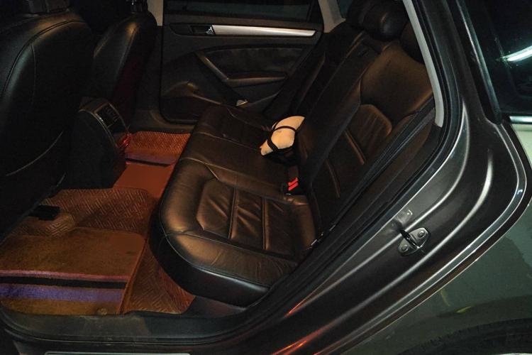 Used Volkswagen Passat 2013 1.4TSI Manual Luxury Edition Left Rear Seat