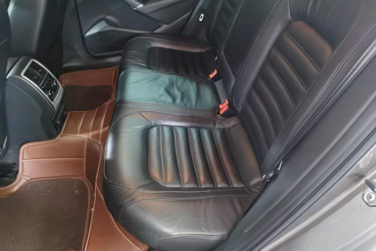 Used Volkswagen Passat 2013 2.0 TSI DSG Prestige Edition Left Rear Seat