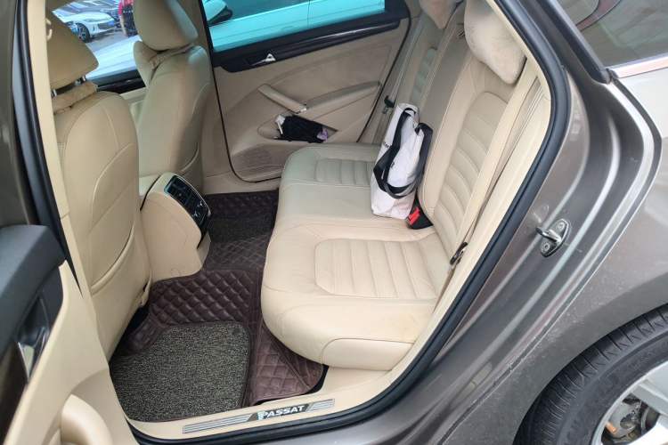 Used Volkswagen Passat 2013 1.8TSI DSG Prestige Edition Left Rear Seat