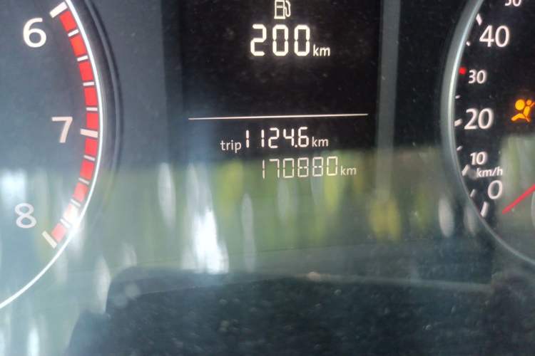 Used Volkswagen Passat 2013 1.4TSI Manual Prestige Edition Odometer Close Up