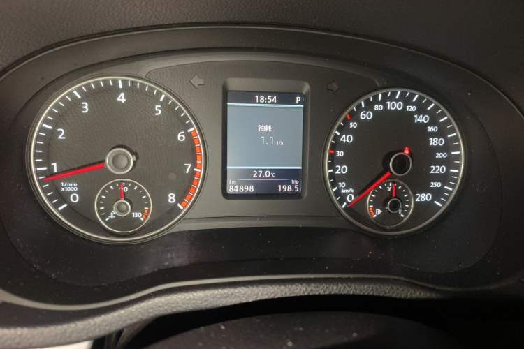 Used Volkswagen Passat 2013 2.0 TSI DSG Prestige Edition Odometer Close Up