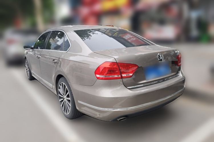 Used Volkswagen Passat 2013 3.0L V6 DSG Flagship Deluxe Edition Rear Left 45 Deg