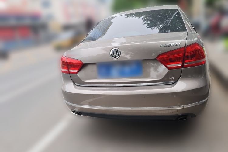 Used Volkswagen Passat 2013 3.0L V6 DSG Flagship Deluxe Edition Rear