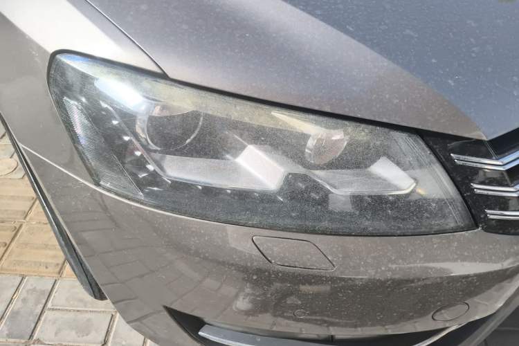 Used Volkswagen Passat 2013 1.8TSI DSG Prestige Edition Right Front Headlight