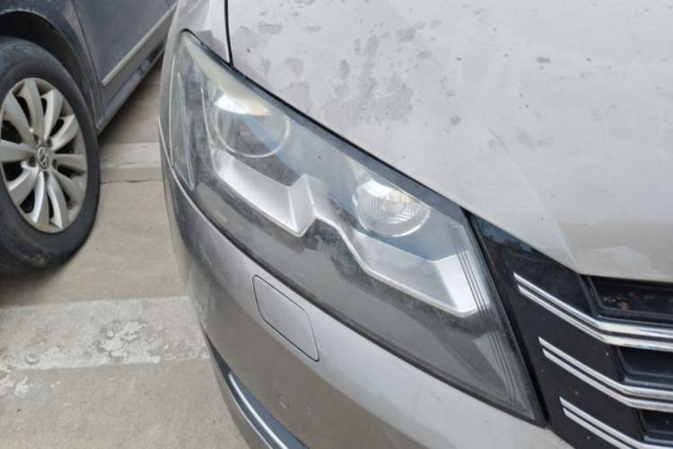 Used Volkswagen Passat 2013 1.8TSI DSG Prestige Edition Right Front Headlight