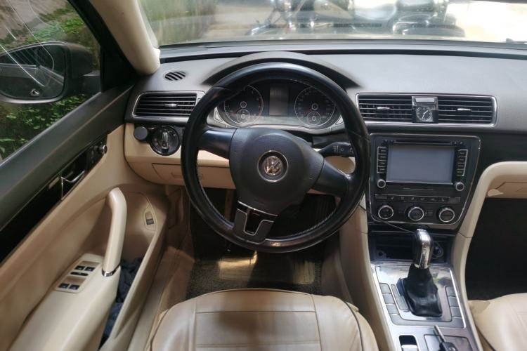 Used Volkswagen Passat 2013 1.8TSI DSG Prestige Edition Steering Wheel
