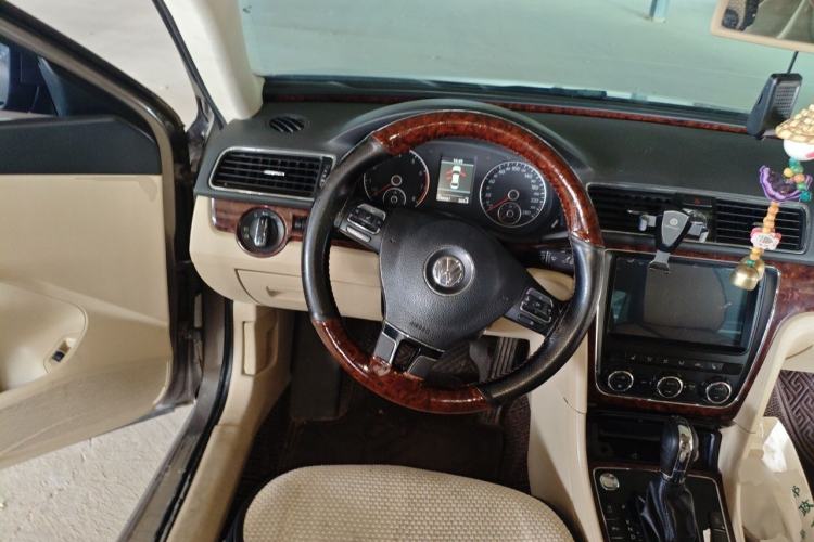 Used Volkswagen Passat 2013 2.0 TSI DSG Prestige Edition Steering Wheel