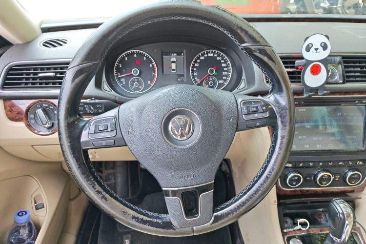 Used Volkswagen Passat 2013 1.8TSI DSG Prestige Edition Steering Wheel