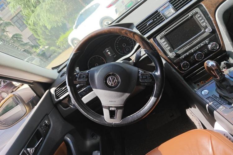 Used Volkswagen Passat 2013 3.0L V6 DSG Flagship Edition Steering Wheel