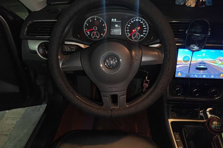 Used Volkswagen Passat 2013 1.4TSI Manual Luxury Edition Steering Wheel