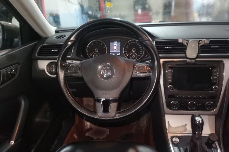 Used Volkswagen Passat 2013 2.0 TSI DSG Prestige Edition Steering Wheel