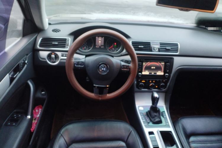 Used Volkswagen Passat 2013 1.8TSI DSG Prestige Edition Steering Wheel