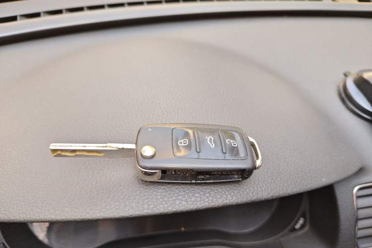 Used Volkswagen Passat 2013 1.8TSI DSG Prestige Edition Vehicle Key