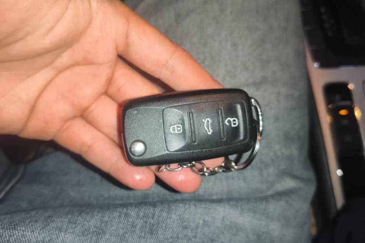 Used Volkswagen Passat 2013 1.8TSI DSG Prestige Edition Vehicle Key