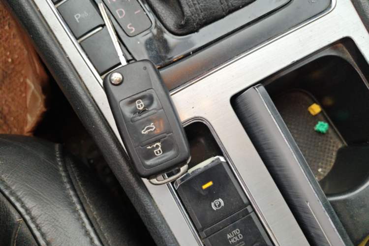 Used Volkswagen Passat 2013 1.8TSI DSG Prestige Edition Vehicle Key