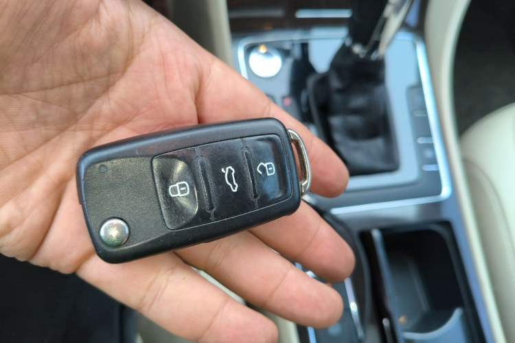 Used Volkswagen Passat 2013 1.8TSI DSG Prestige Edition Vehicle Key