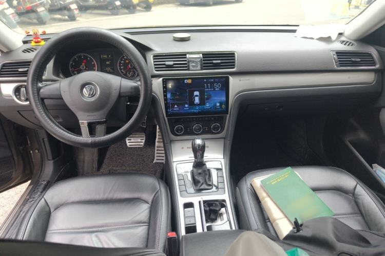 Used Volkswagen Passat 2013 1.8TSI DSG Prestige Edition Center Console